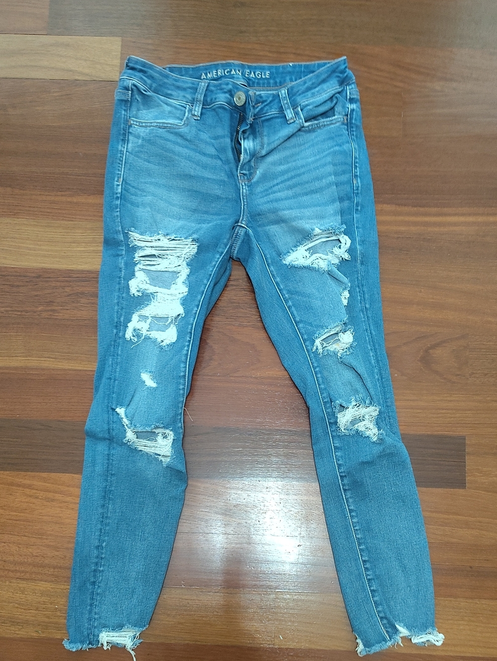 American Eagle Outfitters Women's Distressed Blue Skinny Jeans Sz 10 Short